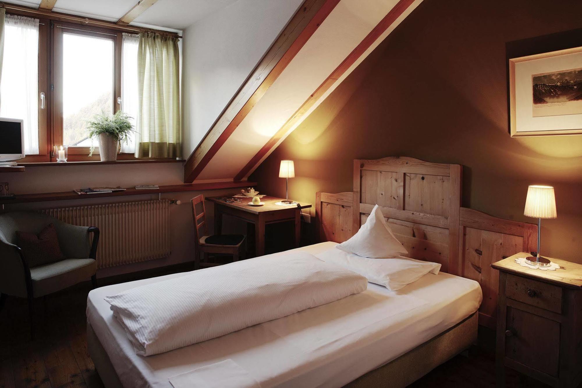 Goldene Rose Karthaus Hotel Senales Luaran gambar