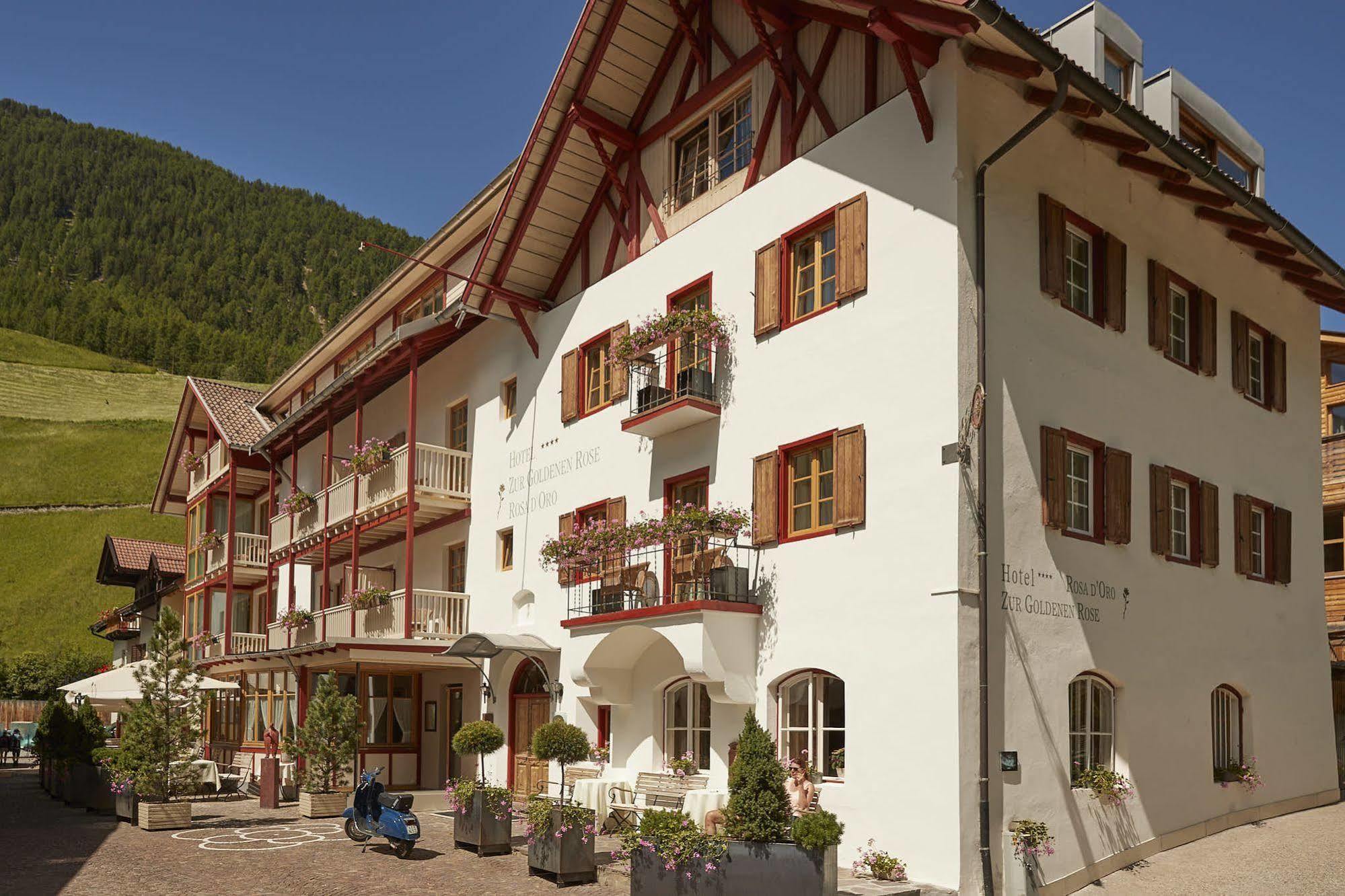 Goldene Rose Karthaus Hotel Senales Luaran gambar