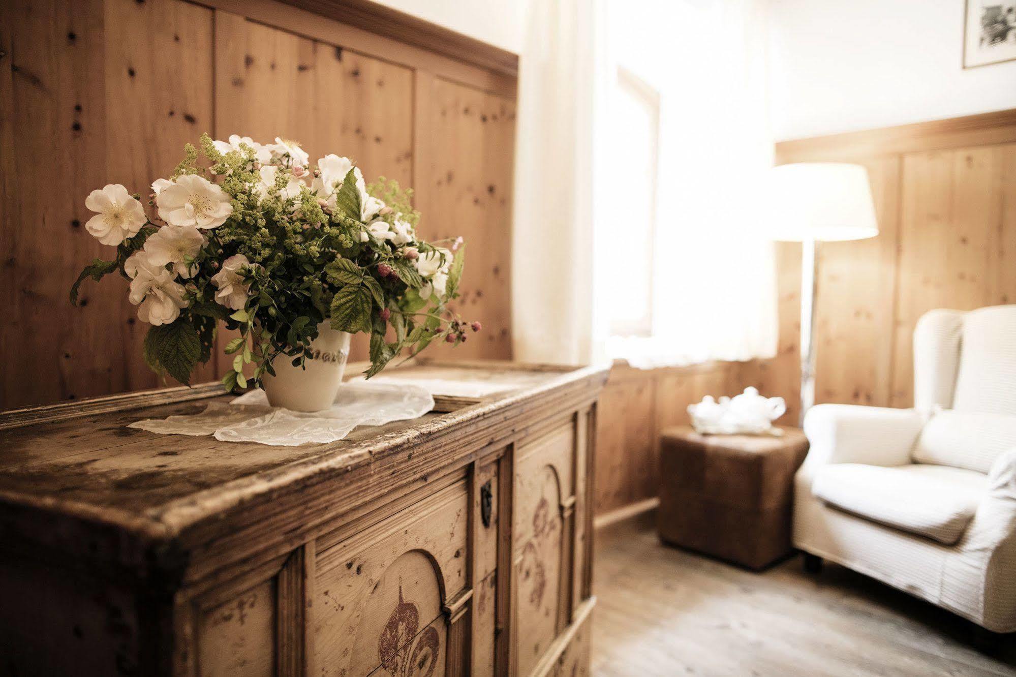 Goldene Rose Karthaus Hotel Senales Luaran gambar